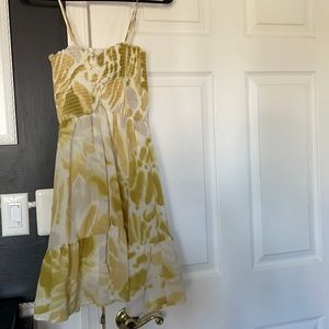 SAINTS & HEARTS smocked ruffle dress size MEDIUM